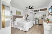 The Clearwater Beach Studio | Walk to Sand + Bikes