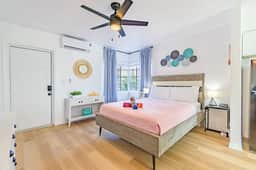 Bright Clearwater Waterfront Studio | Walk to Sand - Image 5