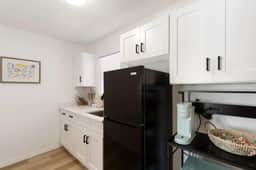 Clearwater Condo | Steps to Beach + Bikes & Kayaks - Image 3