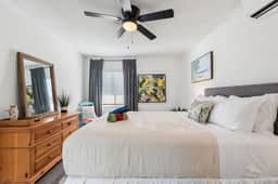 Coastal Waterside Condo 2 Blocks to Beach - Image 2