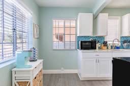 Clearwater 2/1 Condo Close to Beach + Downtown - Image 2