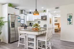 Treasure Island | Rooftop Deck & Beach Steps Away - Image 4