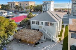 Hot Tub | Beach | Treasure Island Tiki Condo! - Image 3