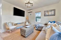 Treasure Island | Tiki Condo | Hot Tub + Beach - Image 4