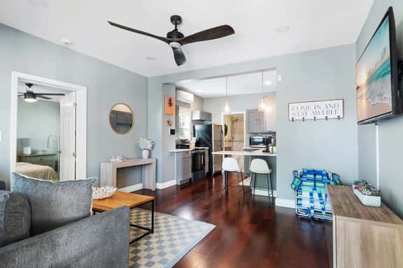 Clearwater Waterview Condo – 10 Min to Beach - Image 1