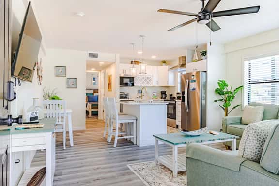 Treasure Island Apt w/ Rooftop Deck–Steps to Sand - Image 1