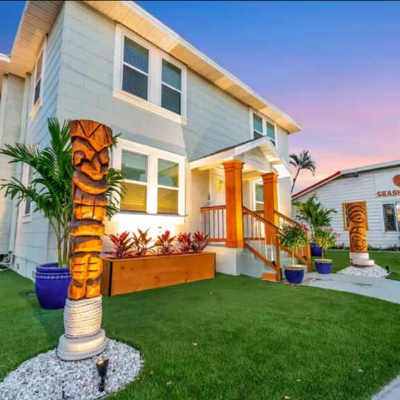 Treasure Island | Tiki Condo | Hot Tub + Beach - Image 1