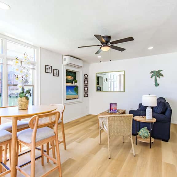 Waterfront Escape | Steps to Clearwater Beach - Image 1