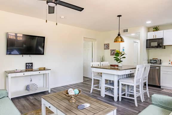 Treasure Island Beach Getaway | Shared Roof Deck - Image 5