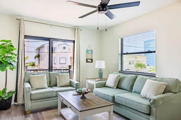 Treasure Island Beach Getaway | Shared Roof Deck - Image 3