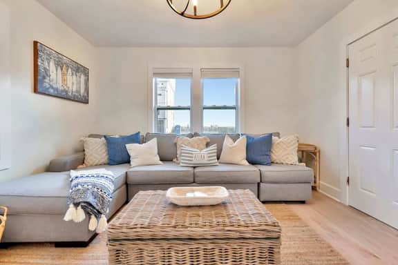 Treasure Island | Tiki Condo | Hot Tub + Beach - Image 2