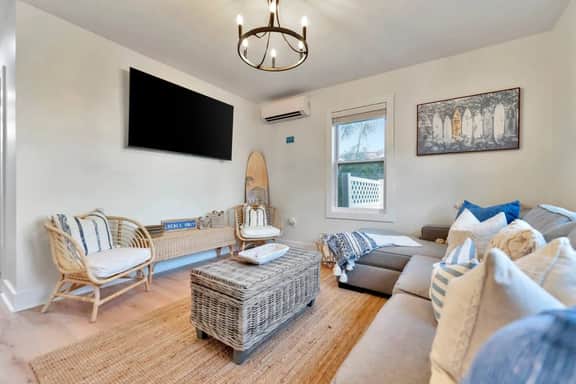 Treasure Island | Tiki Condo | Hot Tub + Beach - Image 4