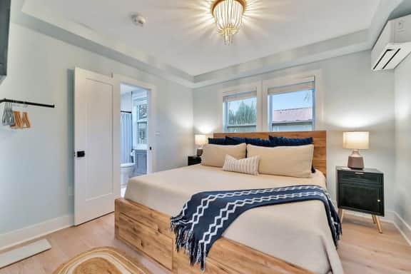 Treasure Island | Tiki Condo | Hot Tub + Beach - Image 3